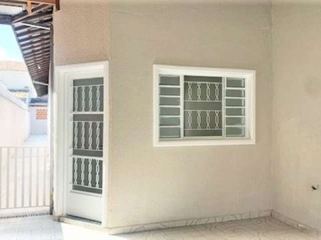 Casa  com 3 dormitorios -zona sul - SJC