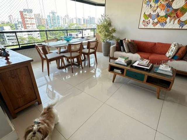 Pituba, 150m², climatizado, 3 suítes, sala ampliada, 3 vagas, área de serviço, fino acabamento, armários, apenas: R$1.350.000,00. Agende sua visita!