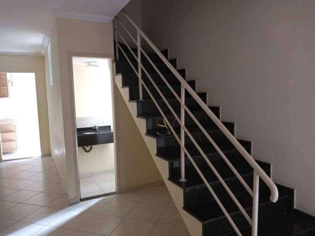 Sobrado com 3 dormitórios para alugar, 137 m² - Villa Branca - Jacareí/SP