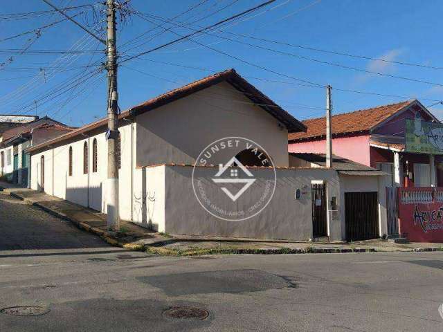 Casa com 4 dormitórios - venda ou aluguel - Centro - Jacareí/SP