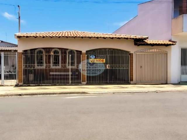 Casa para Venda em Rio Claro, Vila Cristina, 3 dormitórios, 1 banheiro, 3 vagas