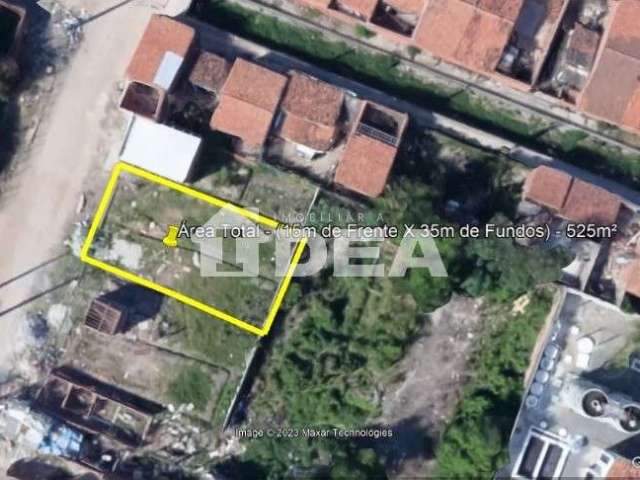 Terreno à venda no Barroso, Fortaleza  por R$ 195.000