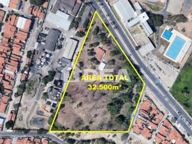 Terreno comercial à venda no Mondubim, Fortaleza  por R$ 39.000.000