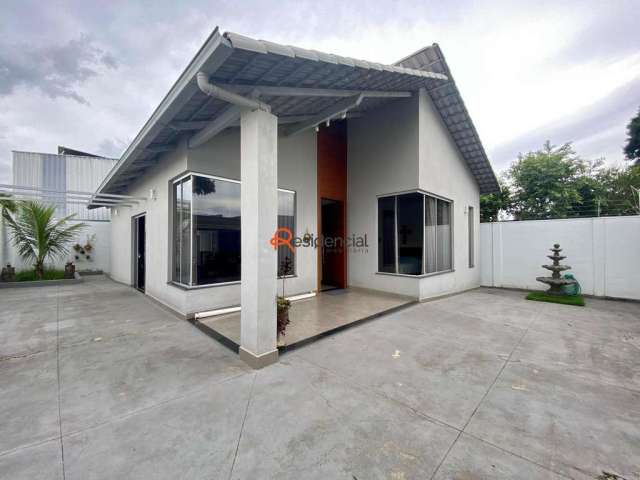 CASA À VENDA NO BAIRRO SÃO JOSÉ - Charme e Comodidade em Porteira Fechada!