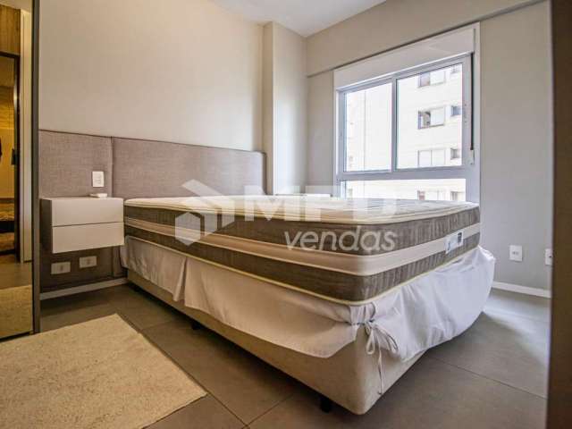 Oportunidade única: Apartamento à venda em Barueri-SP, Alphaville Empresarial! 1 quarto, 1 suíte, 2 salas, 1 banheiro, 1 vaga, 49m². Venha conferir!