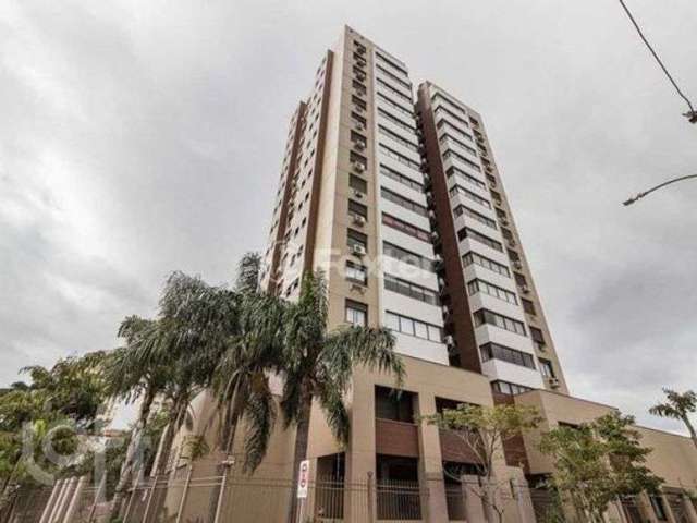 Vendo Apartamento de 73m² com 2 quartos, suíte e churrasqueira em Passo da Areia - Porto Alegre - RS