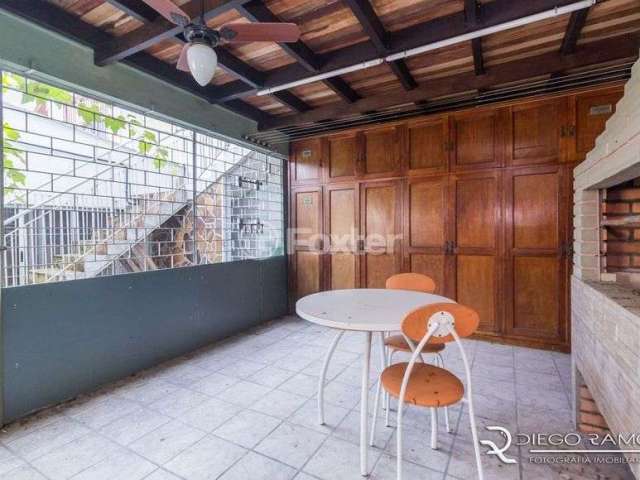 Casa térrea à venda com 195², 4 quartos no Jardim Sabará - Porto Alegre - RS