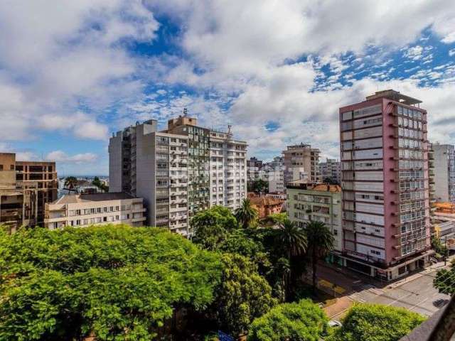 Apartamento para venda possui 245 metros quadrados com 3 quartos