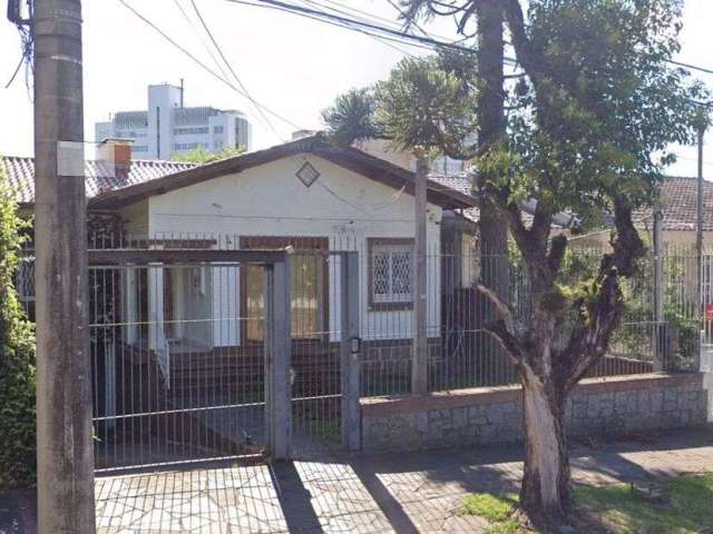 Casa para venda com 202 m² (50 m da Praça Japão/ Av. Nilo Peçanha - Porto Alegre - RS