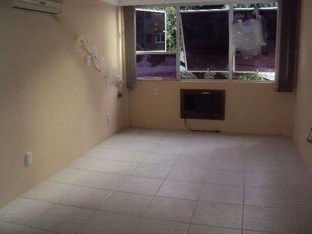 Sala comercial com 1 sala à venda na Avenida Ijuí, 56, Petrópolis, Porto Alegre, 32 m2 por R$ 120.000