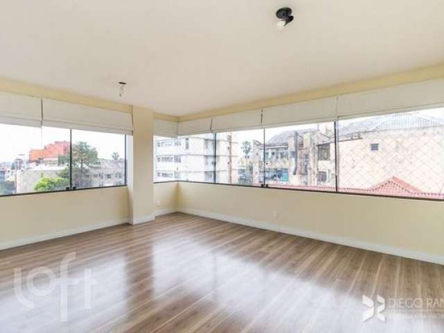 Vendo lindo apartamento com 3 quartos, 1 suíte, churrasqueira e 2 vagas em Petrópolis - Porto Alegre