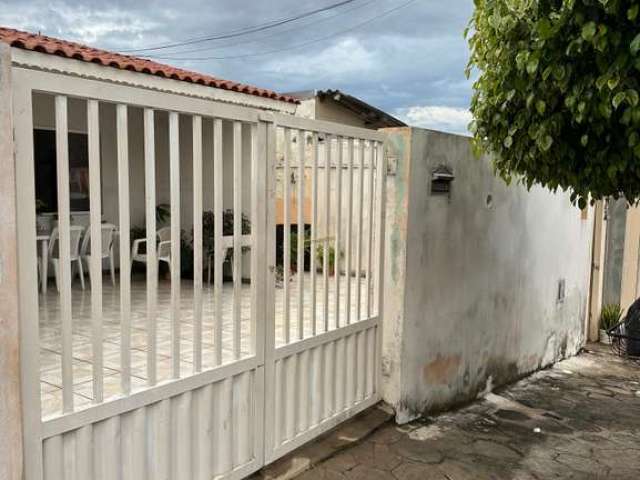 Casa com 2 quartos à venda no Jardim Tancredo Neves, Indaiatuba  por R$ 250.000