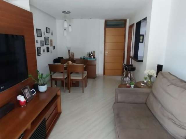 Apartamento semi mobiliado