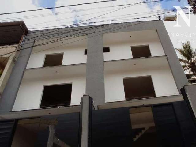 Casa Duplex  com 3 Quartos Sendo 1 Suíte + 4 Vagas, à venda, 200m² - Nova Era