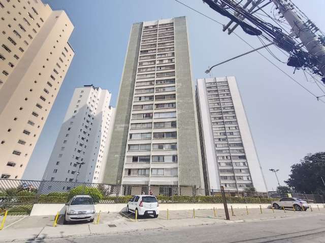 Amplo Apartamento no Bairro do Limão