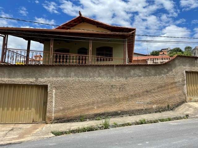 Casa com 5 quartos à venda em Belo Horizonte