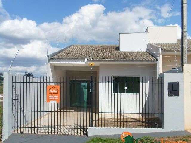 Casa com 3 quartos à venda na Rua Neide Gomes Vernil, 18, Jardim Ana Ligia, Mandaguaçu por R$ 230.000