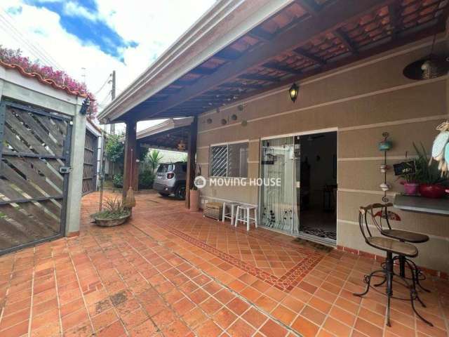 Casa com 3 dormitórios à venda, 174 m² por R$ 1.180.000,00 - Vila Molleta - Valinhos/SP