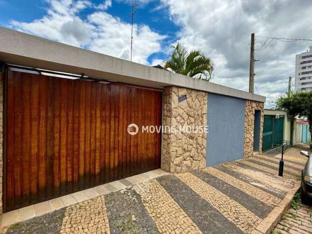 Casa com 3 dormitórios à venda, 172 m² por R$ 770.000,00 - Santa Cruz - Valinhos/SP