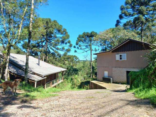 CASA 3 DORMITÓRIOS à venda no Bairro Alpes Verdes com 90 m² de área privativa - 3 vagas de garagem