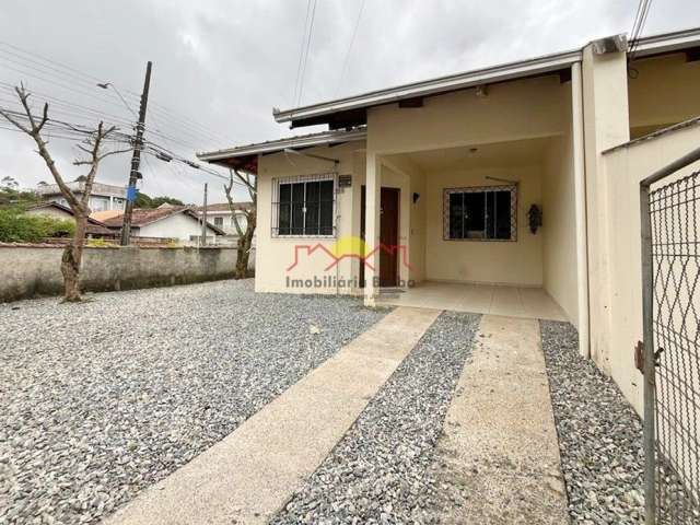 12188 - Casa Geminada com Amplo Terreno e 02 Quartos no bairro  Parque Guarani