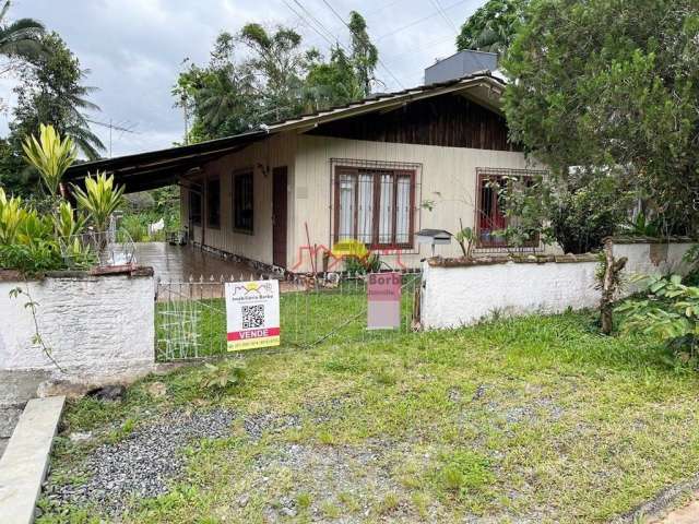 12232 - Casa com 03 Quartos e Amplo Terreno (495 m² ) no bairro  São Marcos