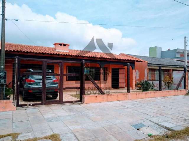 Casa para Venda em Cidreira, centro, 5 dormitórios, 1 suíte, 3 banheiros, 3 vagas