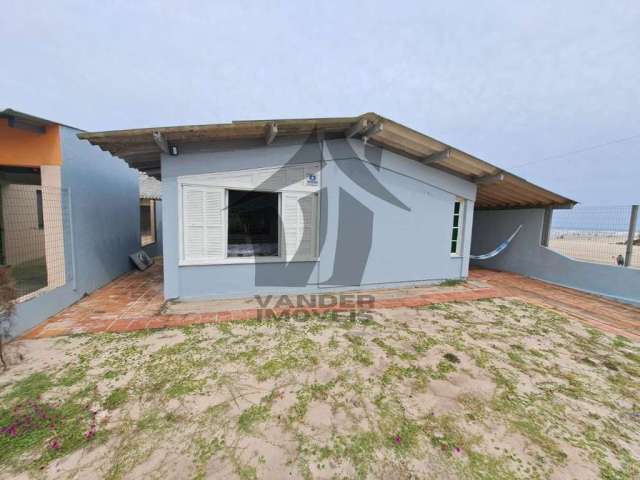 Casa para Venda em Cidreira, centro, 4 dormitórios, 1 suíte, 2 banheiros, 2 vagas