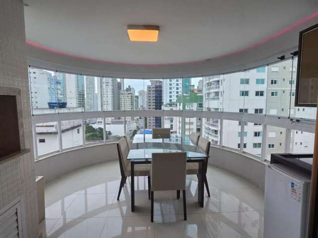 Apartamento quadra mar e mobiliado em Balneário Camboriú!