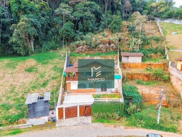 Casa com 3 dormitórios à venda, 217 m² por R$ 800.000,00 - Barra do Imbuí - Teresópolis/RJ