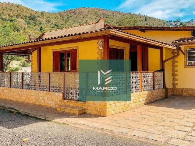 Casa com 3 dormitórios à venda, 900 m² por R$ 850.000,00 - Albuquerque - Teresópolis/RJ