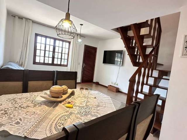 Casa com 4 dormitórios à venda, 116 m² por R$ 600.000,00 - Várzea - Teresópolis/RJ