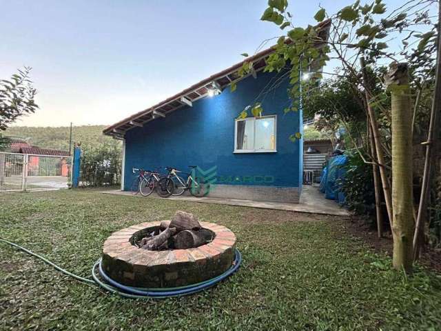 Casa com 2 dormitórios à venda, 60 m² por R$ 360.000 - Albuquerque - Teresópolis/RJ