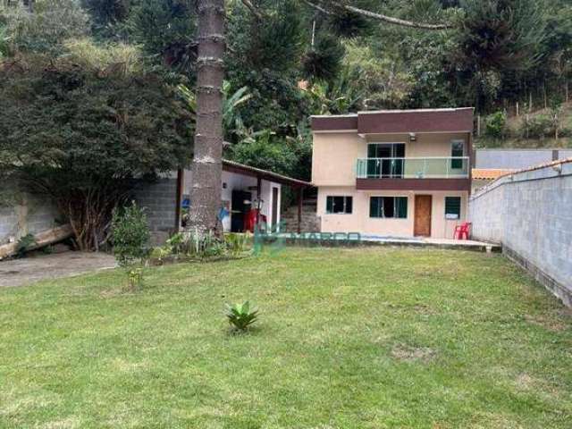 Casa com 3 dormitórios à venda, 591 m² por R$ 480.000 - Pessegueiros - Teresópolis/RJ