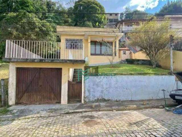 Casa com 2 dormitórios à venda, 75 m² por R$ 399.000,00 - Vila Muqui - Teresópolis/RJ