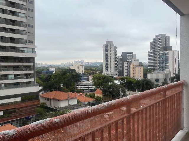 1 quarto com piso laminado ao lado do metrô Butantã