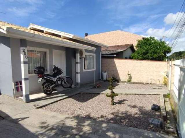 Casa para Venda em Palhoça, São Sebastião, 2 dormitórios, 1 suíte, 2 banheiros, 2 vagas