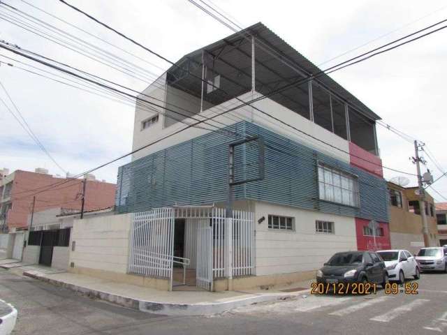 Prédio comercial de esquina, com elevador, térreo + 2 andares