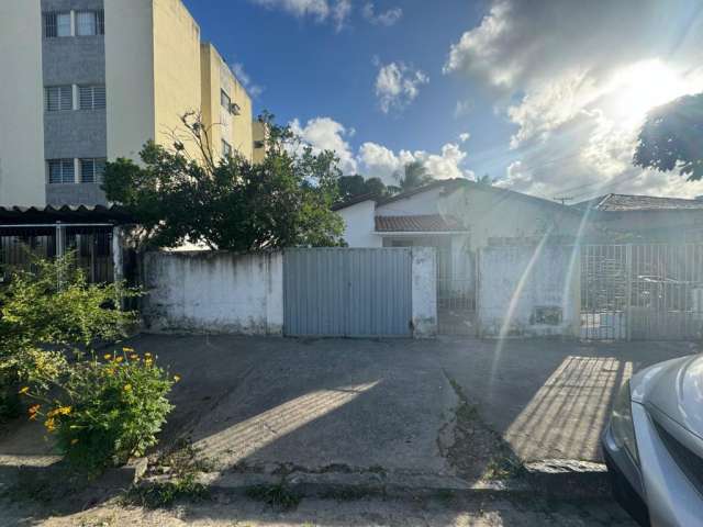 Casa à venda, 3 quartos,  Cordeiro - Recife/PE