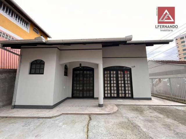 Casa com 2 dormitórios, sendo 1 suíte à venda, 120 m² por R$ 599.000 - Centro - Blumenau/SC