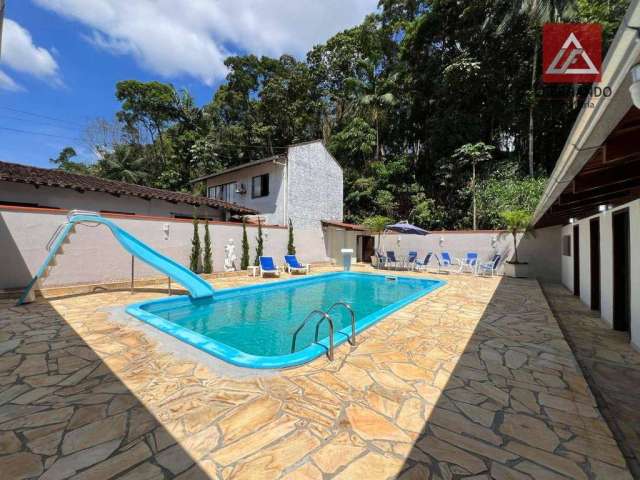 Casa com 3 dormitórios, sendo 1 suíte à venda, 240 m² por R$ 1.150.000 - Itoupava Norte - Blumenau/SC