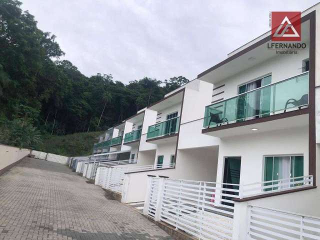 Sobrado com 3 dormitórios, sendo 1 suíte à venda, 129 m² por R$ 499.000 - Velha - Blumenau/SC