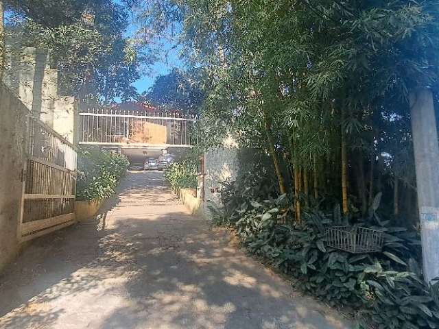 Casa à Venda - 1800m² - R$ 1.200.000,00 - Eldorado - São Paulo/SP - Aceita Permuta