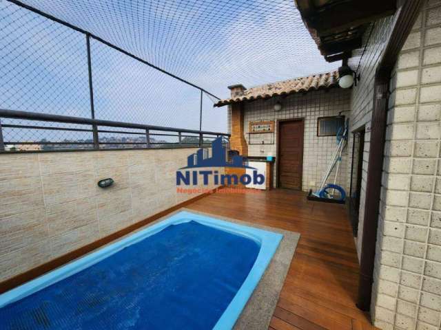 Cobertura com piscina de 3 quartos a venda em São Domingos Niterói.