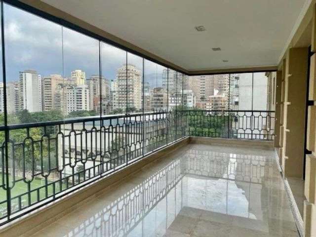 Apartamento Jardim Europa - Vista para clube Pinheiros