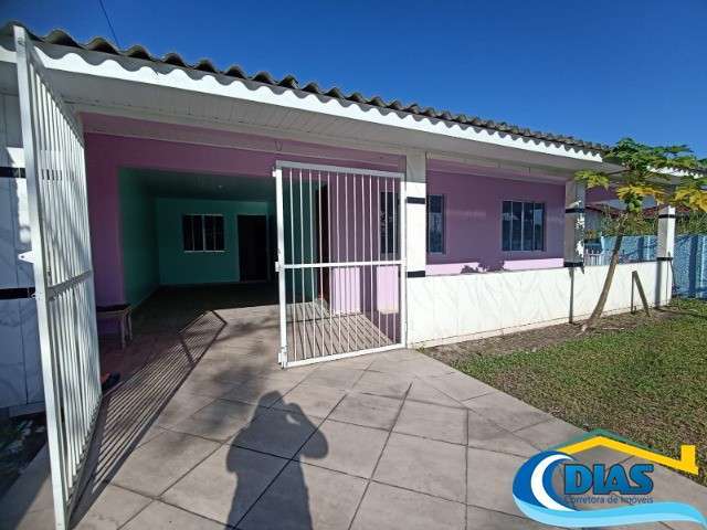 Casa com 3 quartos à venda no Santa Terezinha, Pontal do Paraná  por R$ 340.000