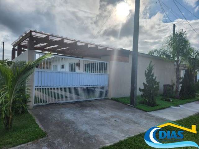 Casa com 2 quartos para alugar no Grajaú, Pontal do Paraná  por R$ 950 Por Dia