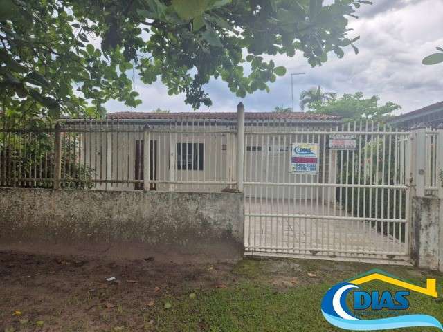 Casa com 3 quartos à venda no Pontal do Sul, Pontal do Paraná  por R$ 590.000