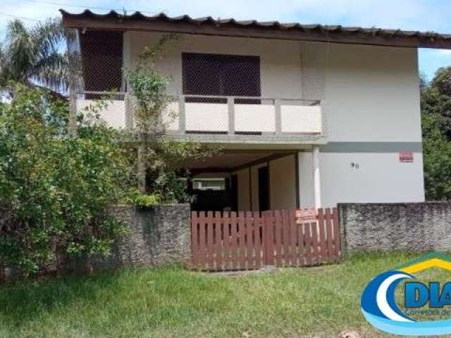 Casa com 3 quartos para alugar no Pontal do Sul, Pontal do Paraná  por R$ 750 Por Dia