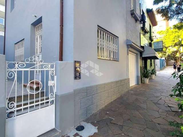 Casa estilo sobrado na castro alves com vaga de garagem